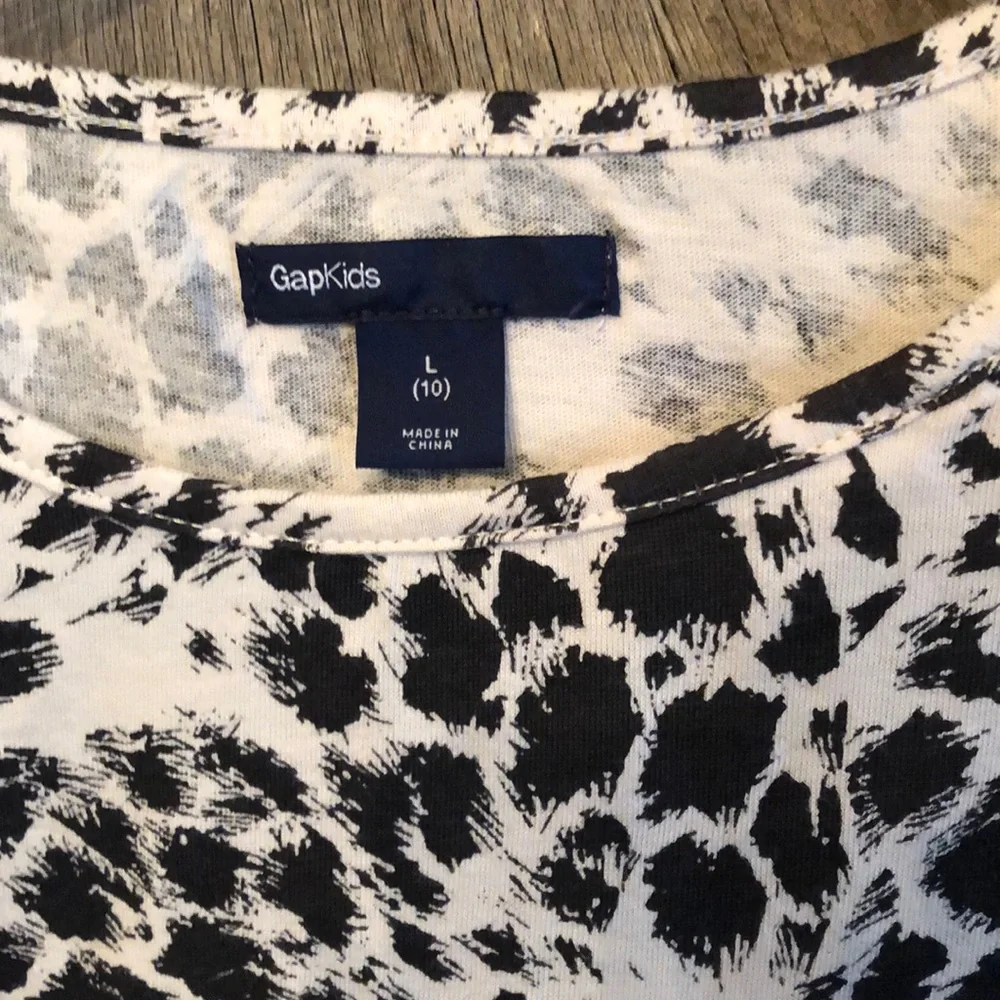 Gap Smocked Black Cream Top Sz 10 Large